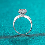 Bague de fiançailles en argent sterling sertie de moissanite 1 carat Vvs1 livré avec son certificat