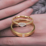 Bague couple en or 18 carat sertie de Moissanite , livré avec son certificat d’authenticité