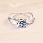 Bague de fiançailles en argent sterling sertie de moissanite 1 carat Vvs1  livre avec son certificat