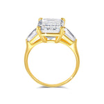 Bague de fiançailles en or sertie de diamants moissanite