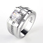 bague chevalier en argent sertie de diamants moissanite