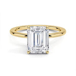 bague solitaire  en or , diamant