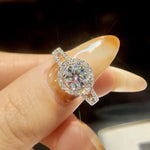 bague en argent diamant moissanite
