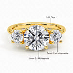 Bague de fiançailles en or sertie de diamants moissanite